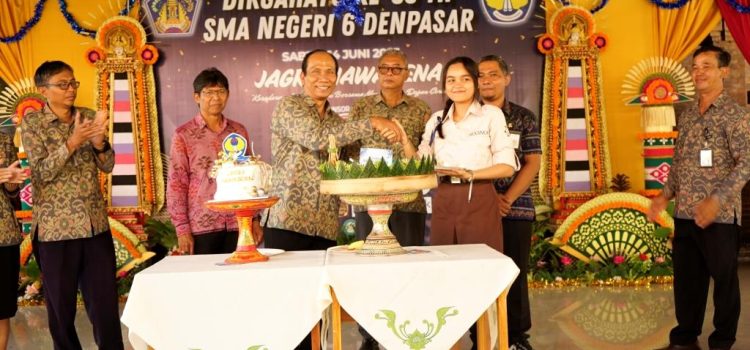SMA Negeri 6 Denpasar Rayakan HUT ke-39 dengan Semangat “Jagra Nawasena” SMA Negeri 6 Denpasar Rayakan HUT ke-39 dengan Semangat “Jagra Nawasena”